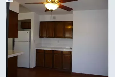 1851 Harrison St #13, Concord, CA 94520 - Photo 6