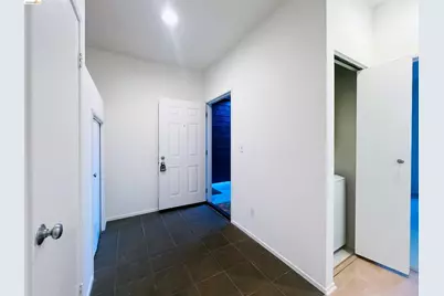 79 Marina Lakes Dr, Richmond, CA 94804 - Photo 20