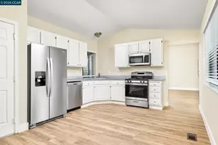 449 Topsail Dr, Vallejo, CA 94591 - Photo 4