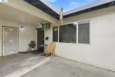 8120 Tam O Shanter Dr, Stockton, CA 95210 - Photo 6