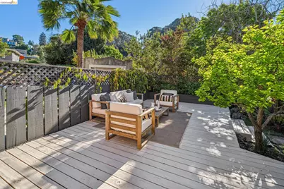 4201 Lakeshore Ave, Oakland, CA 94610 - Photo 50