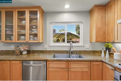 203 Virginia Cir, Martinez, CA 94553 - Photo 12