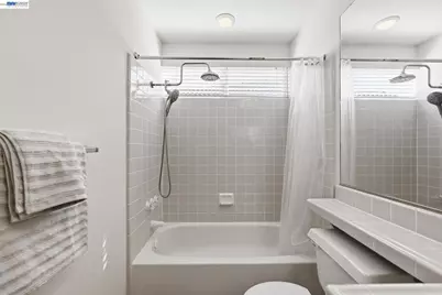 906 Vista Pointe Dr, San Ramon, CA 94582 - Photo 38