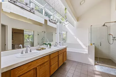 906 Vista Pointe Dr, San Ramon, CA 94582 - Photo 44