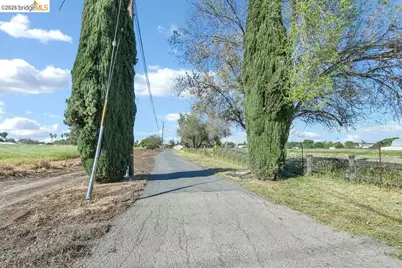 7770 Lone Tree Way, Brentwood, CA 94513 - Photo 4