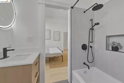 523 25th St, Oakland, CA 94612 - Photo 16