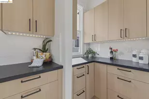 523 25th St, Oakland, CA 94612 - Photo 10