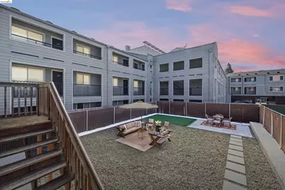 523 25th St, Oakland, CA 94612 - Photo 26