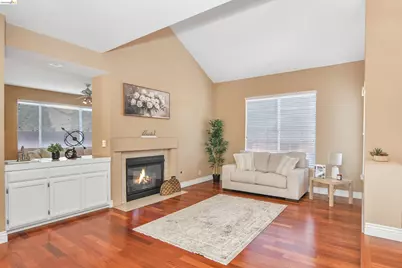 2454 San Simeon Ct, Discovery Bay, CA 94505 - Photo 2