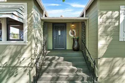 506 Steffan St, Vallejo, CA 94591 - Photo 2