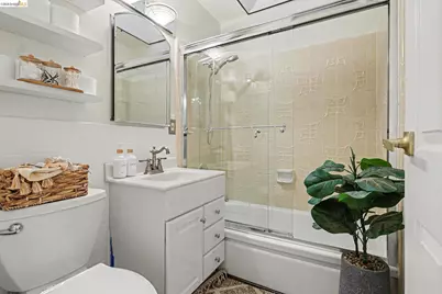 936 Santa Cruz Dr, Pleasant Hill, CA 94523 - Photo 24