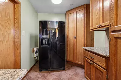 131 Hazel Dr, Pleasant Hill, CA 94523 - Photo 12