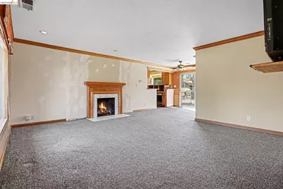 131 Hazel Dr, Pleasant Hill, CA 94523 - Photo 6