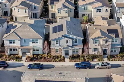 2933 Stringham Way, Dublin, CA 94568 - Photo 2