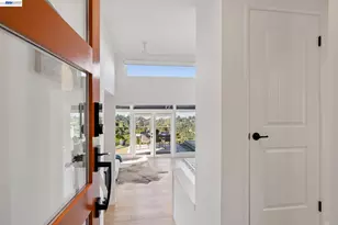 6801 Armour Dr, Oakland, CA 94611 - Photo 12