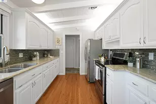 278 St Andrews St, Hayward, CA 94544 - Photo 8