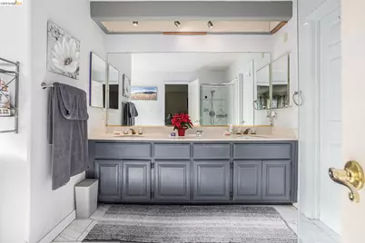 5490 Lenora Rd, Richmond, CA 94803 - Photo 10