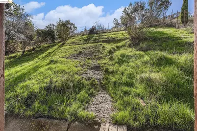 5490 Lenora Rd, Richmond, CA 94803 - Photo 22