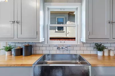 812 19th St, Oakland, CA 94606 - Photo 12
