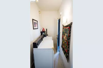 219 John St, Oakland, CA 94611 - Photo 26