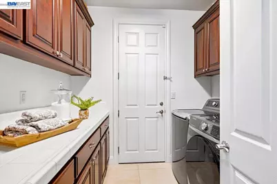 5653 Signal Hill Dr, Dublin, CA 94568 - Photo 22