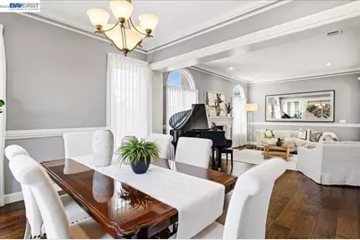 5653 Signal Hill Dr, Dublin, CA 94568 - Photo 10