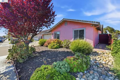 4541 Darcelle Dr, Union City, CA 94587 - Photo 4