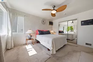 10000 Sigourney Ave, Oakland, CA 94605 - Photo 12