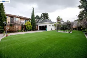 2056 Santa Clara Ave, Alameda, CA 94501 - Photo 36