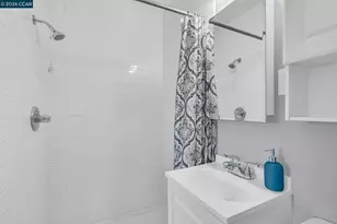 1340 Sunshine Dr, Concord, CA 94520 - Photo 22