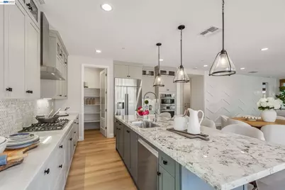 32651 Singh Circle, Union City, CA 94587 - Photo 16