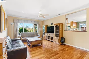 2151 Deerwood Dr, Martinez, CA 94553 - Photo 6