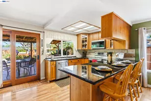 2151 Deerwood Dr, Martinez, CA 94553 - Photo 10