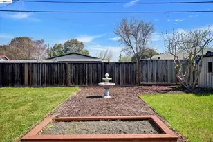 1215 Oak Creek Way, Sunnyvale, CA 94089 - Photo 22