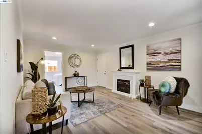 147 Wisteria Dr, East Palo Alto, CA 94303 - Photo 6