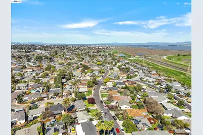 147 Wisteria Dr, East Palo Alto, CA 94303 - Photo 36