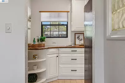 2586 Buena Vista Ave, Walnut Creek, CA 94597 - Photo 24