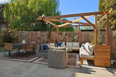 1138 Bella Vista Ave, Oakland, CA 94610 - Photo 56
