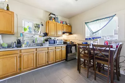 1102 10th St, Oakland, CA 94607 - Photo 14