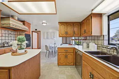 38149 Glenmoor Dr., Fremont, CA 94536 - Photo 18