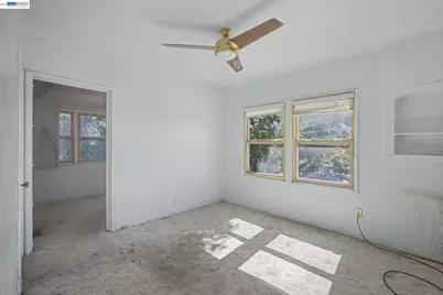 2972 El Monte Ave, Oakland, CA 94605 - Photo 20