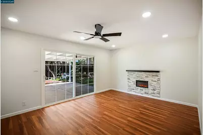 6860 Cunningham Way, Sacramento, CA 95828 - Photo 2