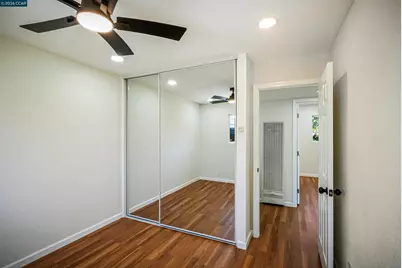6860 Cunningham Way, Sacramento, CA 95828 - Photo 42