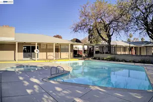 866 Spindrift, San Jose, CA 95134 - Photo 32