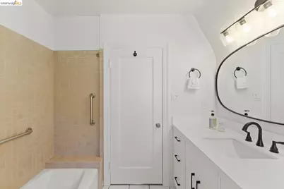 758 Spruce St, Berkeley, CA 94707 - Photo 26