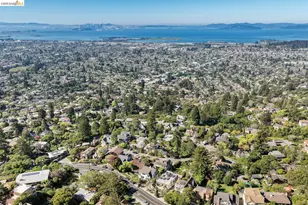 758 Spruce St, Berkeley, CA 94707 - Photo 56