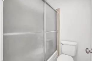 490 Civic Dr, Walnut Creek, CA 94596 - Photo 22