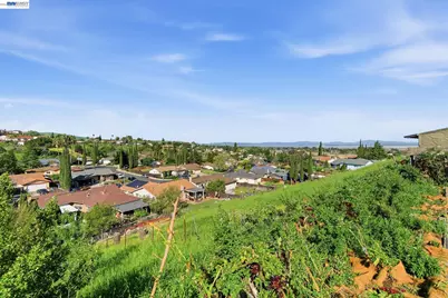 2222 Carmel Ct, Pittsburg, CA 94565 - Photo 40