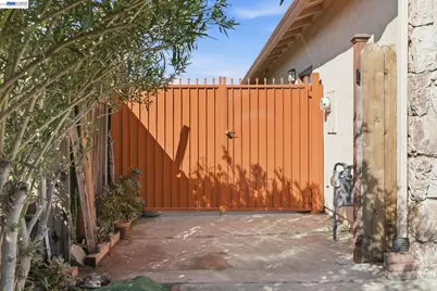 2222 Carmel Ct, Pittsburg, CA 94565 - Photo 56