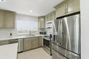 2222 Carmel Ct, Pittsburg, CA 94565 - Photo 10